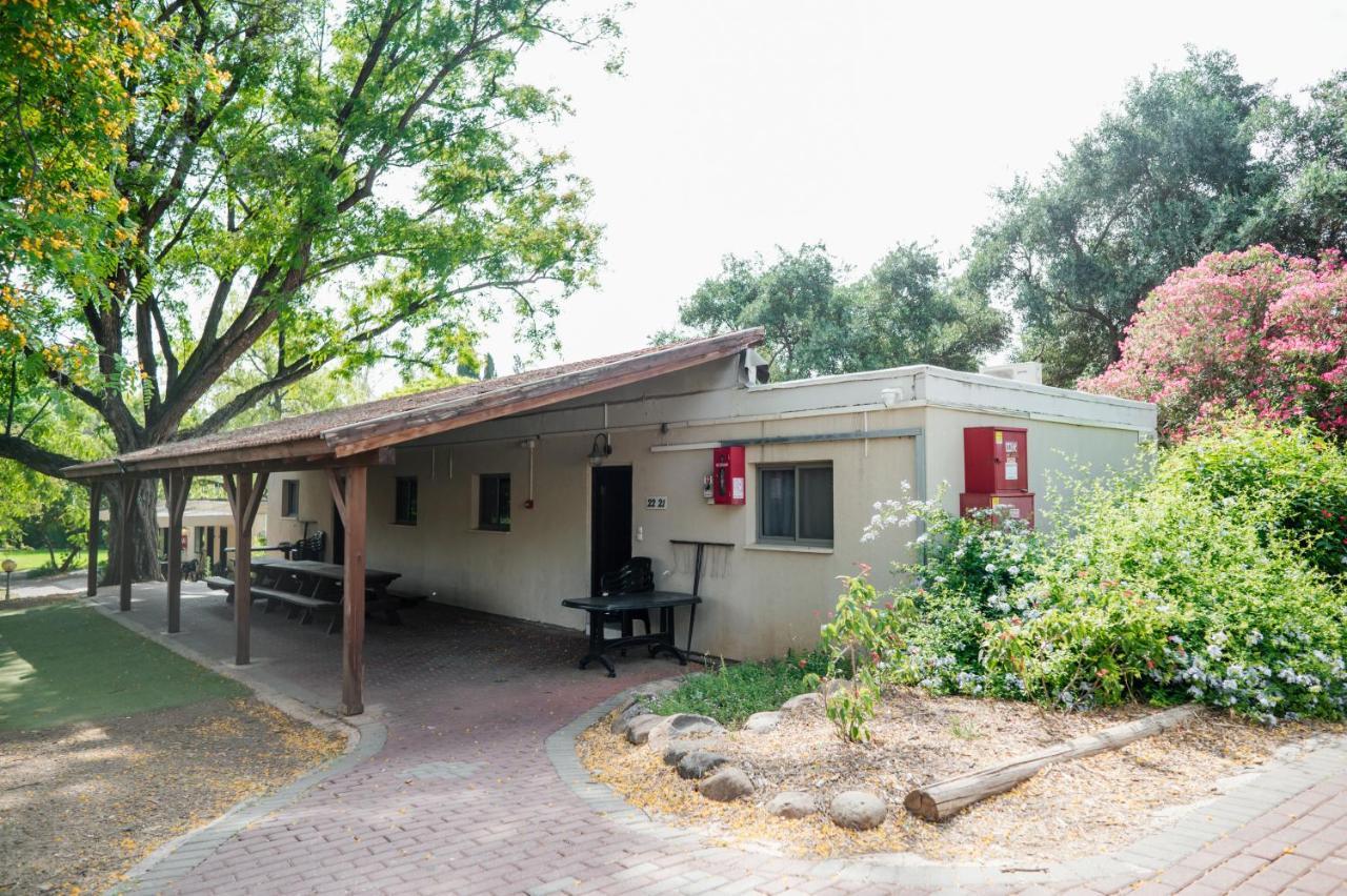 כפר הנופש קיבוץ גדות Kibbutz Gadot Galilean Resort Εξωτερικό φωτογραφία